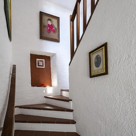 Holiday home La Maison De Tobie By Interhome Caprezzo