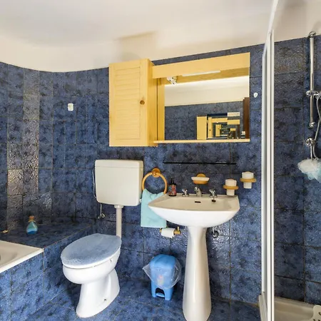 Casa de Férias La Maison De Tobie By Interhome