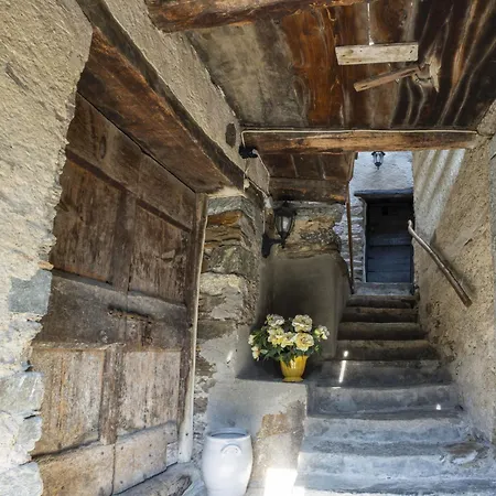 La Maison De Tobie By Interhome Casa de Férias Caprezzo